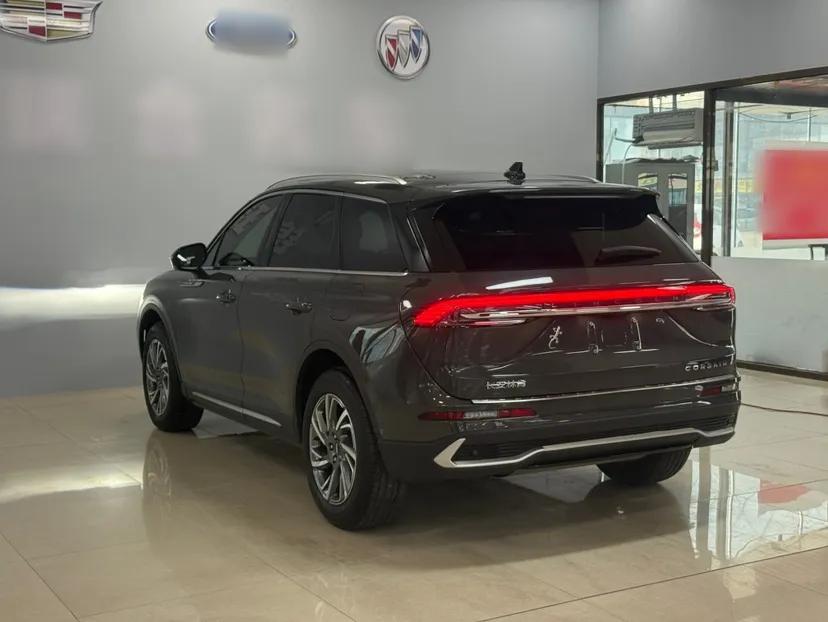 Lincoln Corsair 2023 2.0T Two-Wheel Drive Luxury Edition — миниатюра 4