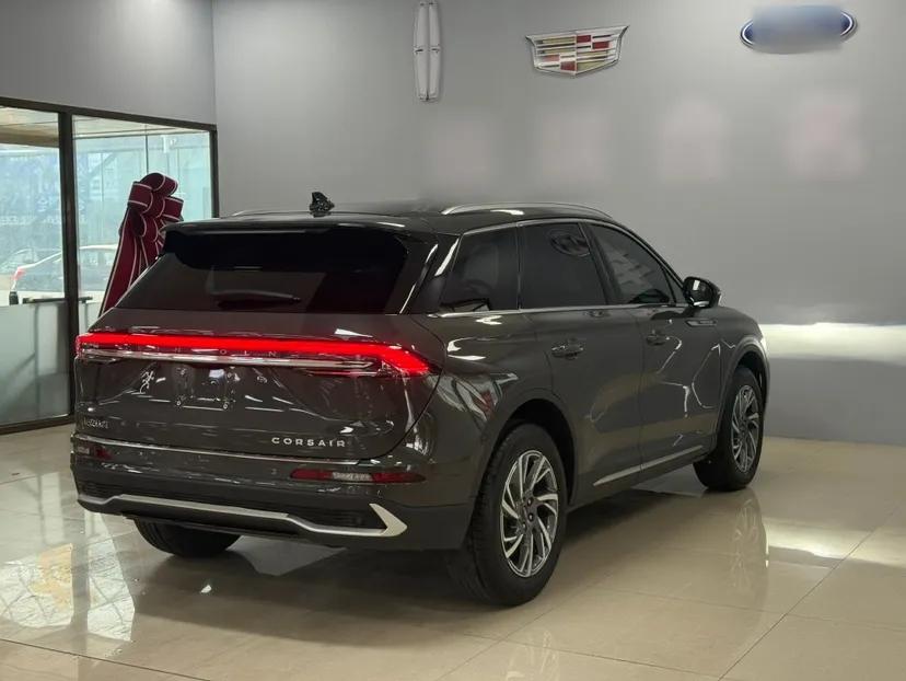 Lincoln Corsair 2023 2.0T Two-Wheel Drive Luxury Edition — миниатюра 6