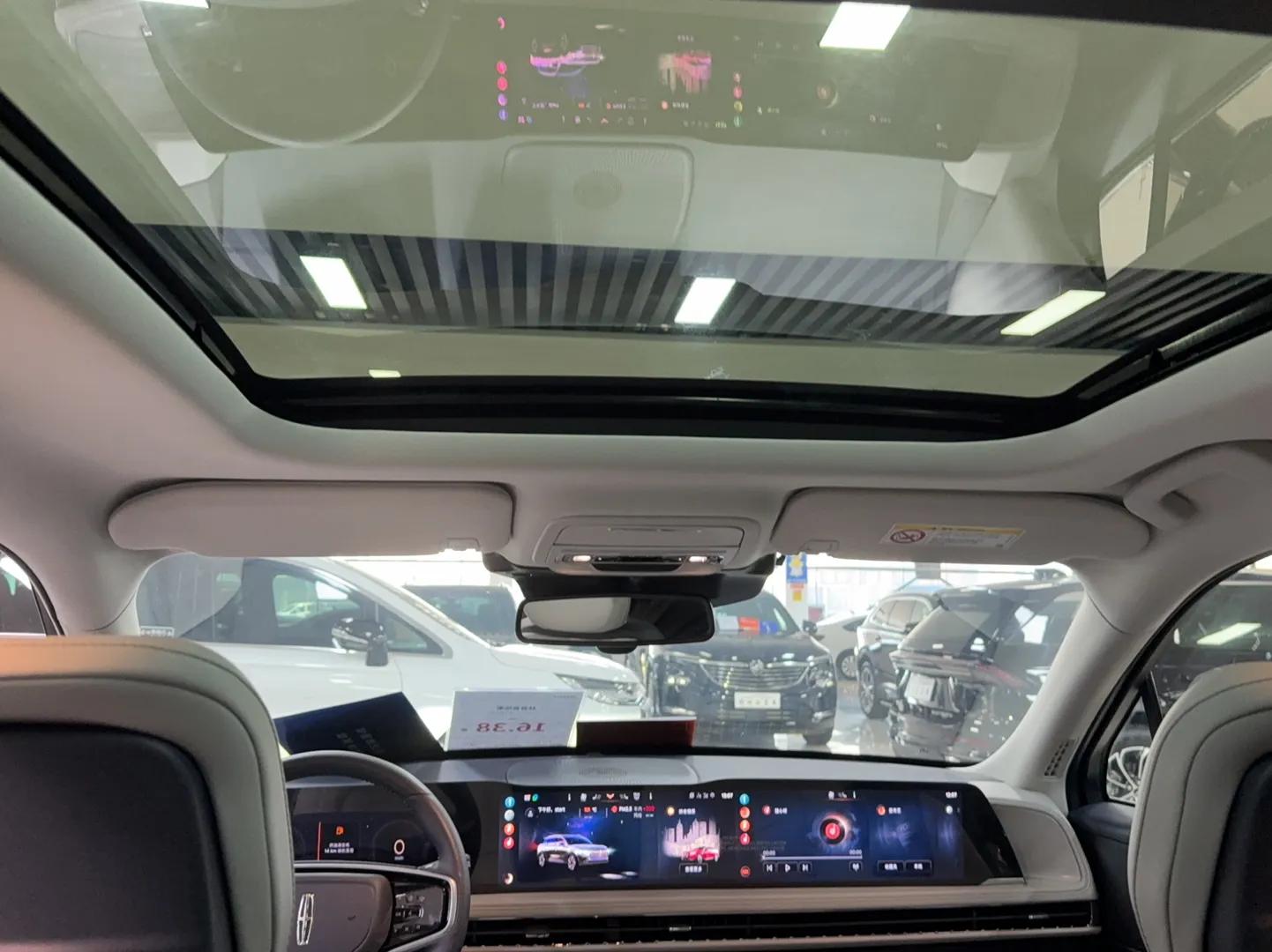 Lincoln Corsair 2023 2.0T Two-Wheel Drive Luxury Edition — миниатюра 10
