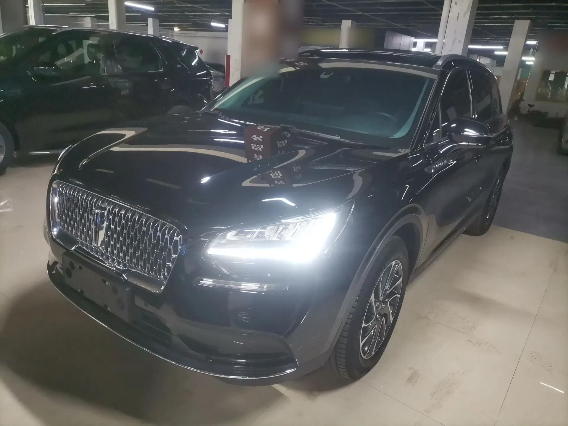 Lincoln Corsair 2022 2.0T Two-Wheel Drive Deluxe Edition — миниатюра 1