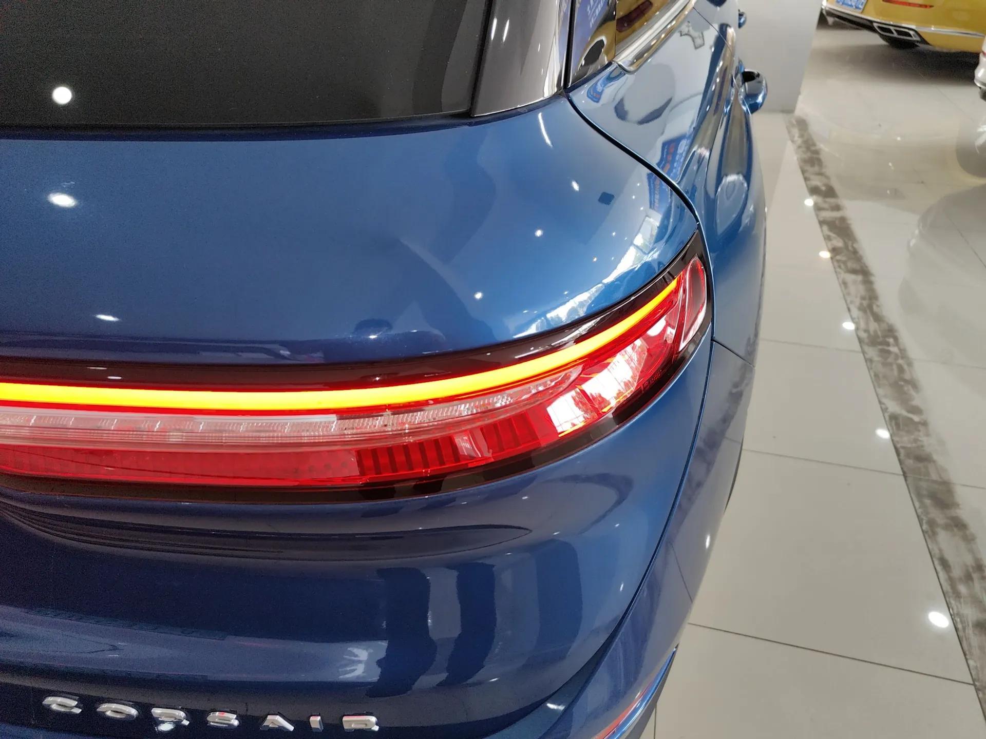 Lincoln Corsair 2022 2.0T Two-Wheel Drive Luxury Edition — миниатюра 3