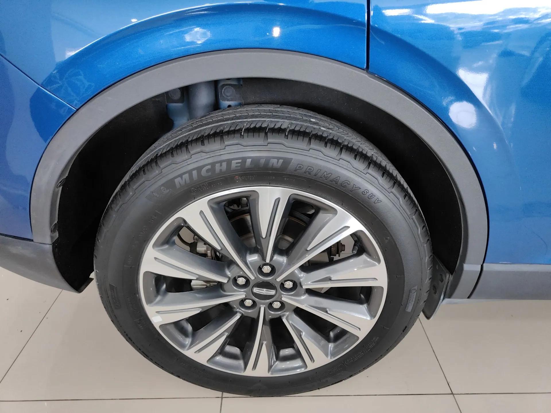 Lincoln Corsair 2022 2.0T Two-Wheel Drive Luxury Edition — миниатюра 5