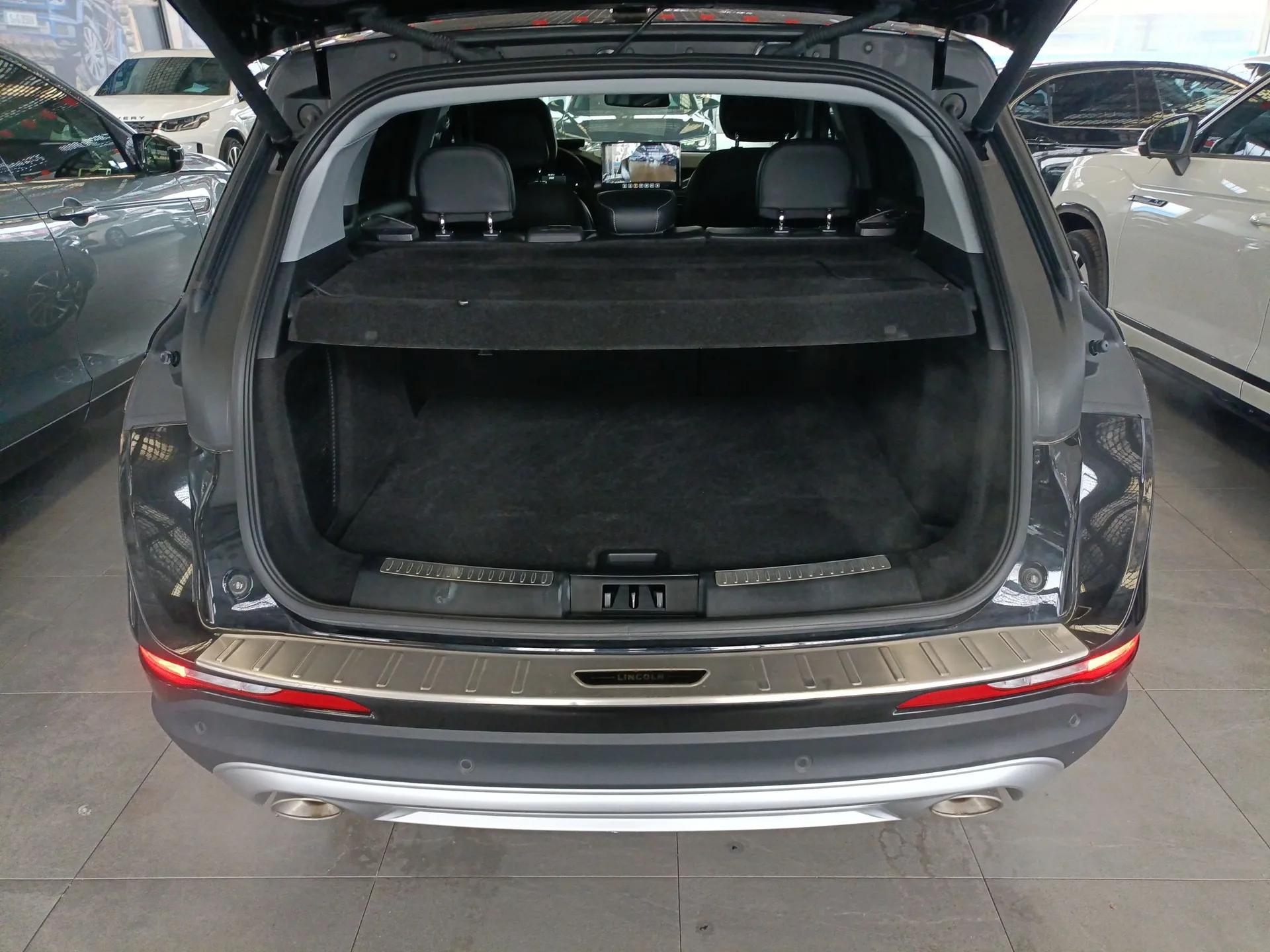 Lincoln Corsair 2022 2.0T Two-Wheel Drive Deluxe Edition — миниатюра 21