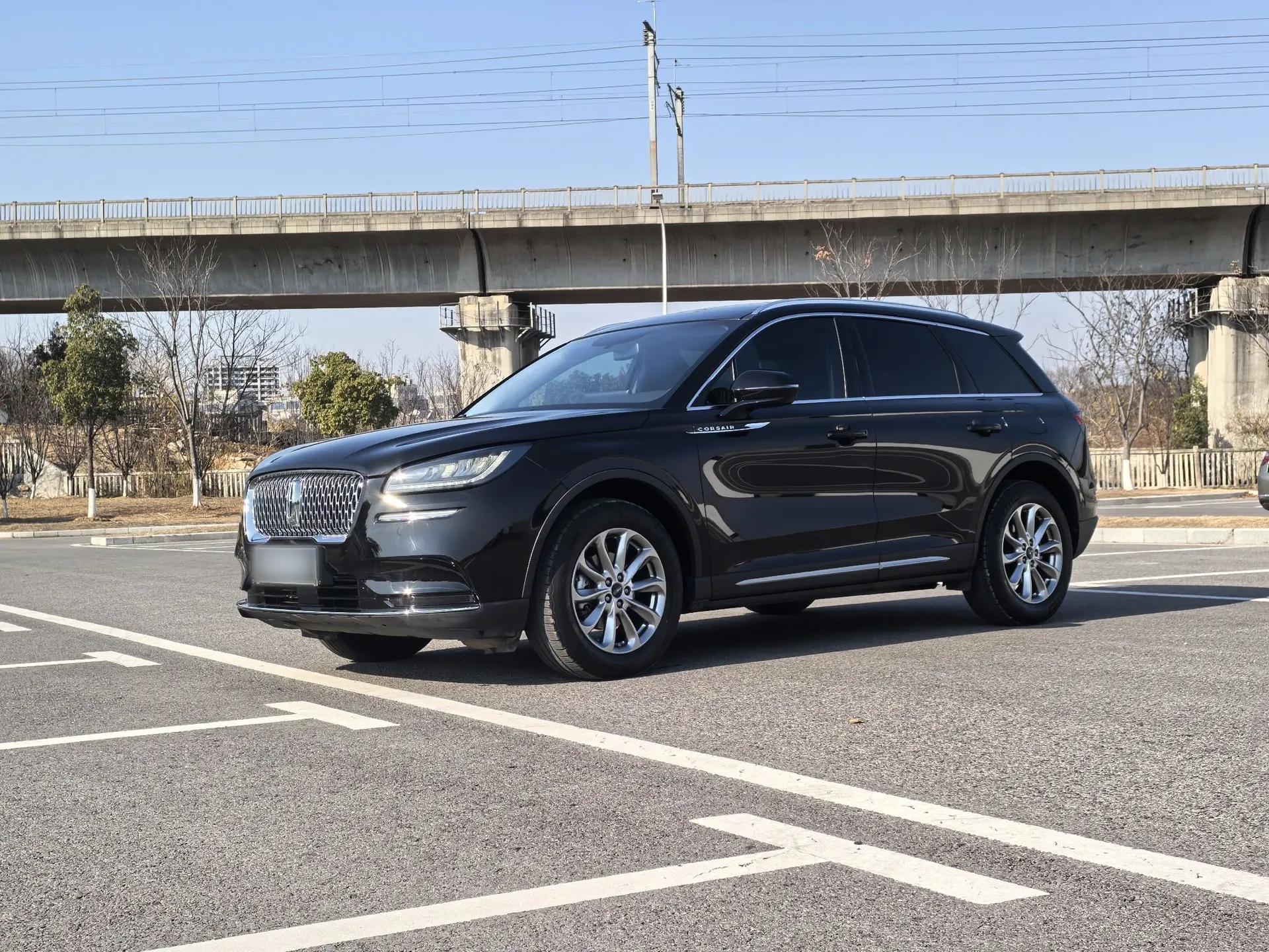 Lincoln Corsair 2020 2.0T Two-Wheel Drive Luxury Edition — миниатюра 1