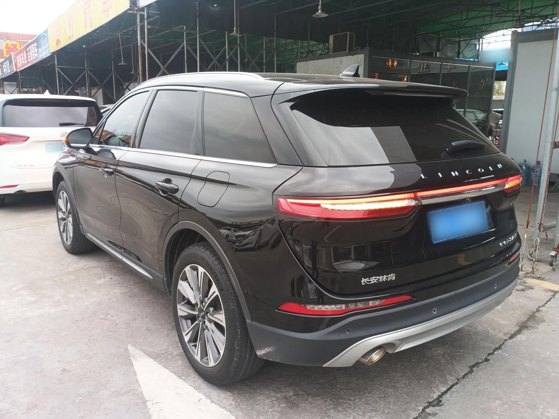 Lincoln Corsair 2022 2.0T Two-Wheel Drive Luxury Edition — миниатюра 4