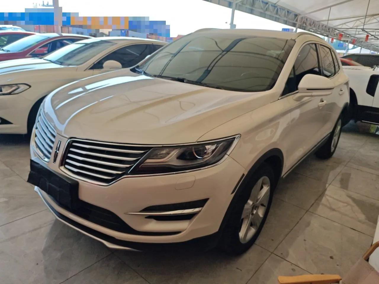 Lincoln MKC 2017 2.0T Two-Wheel Drive Deluxe Edition — миниатюра 1