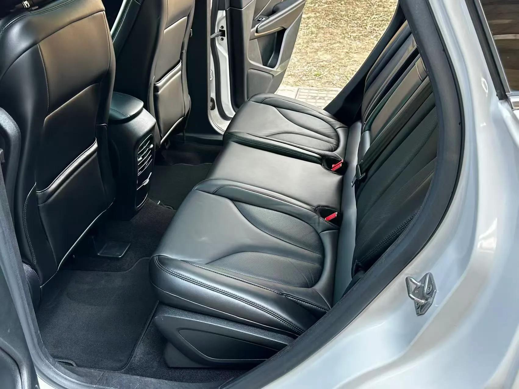 Lincoln MKC 2016 2.0T Two-Wheel Drive Deluxe Edition — миниатюра 26