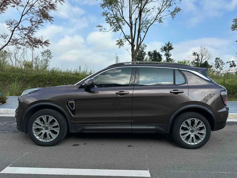 Lynk & Co 01 2018 2.0T Two-Wheel-Drive + Version — миниатюра 6