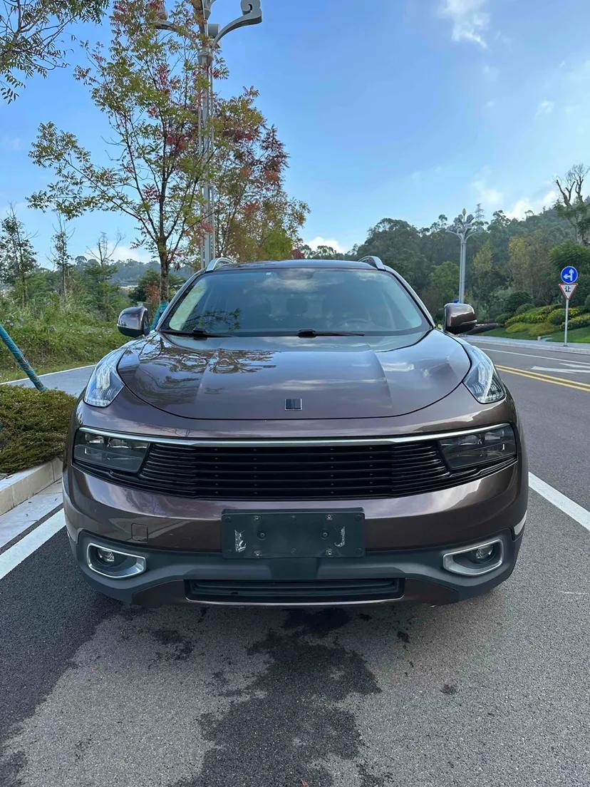 Lynk & Co 01 2018 2.0T Two-Wheel-Drive + Version — миниатюра 10