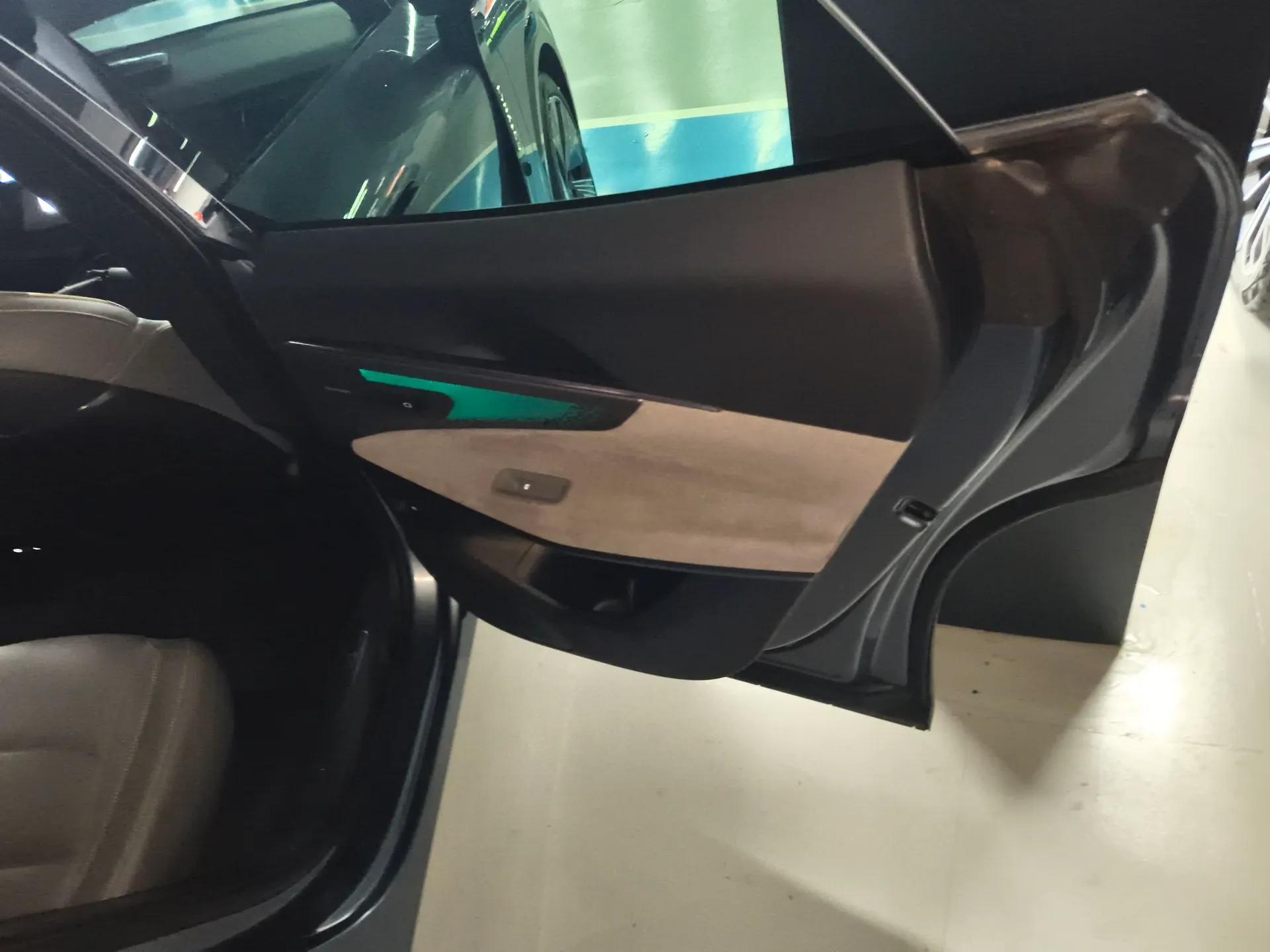 Lynk & Co 08 EM-P 2025 220 km All-Wheel-Drive Performance Halo — миниатюра 25