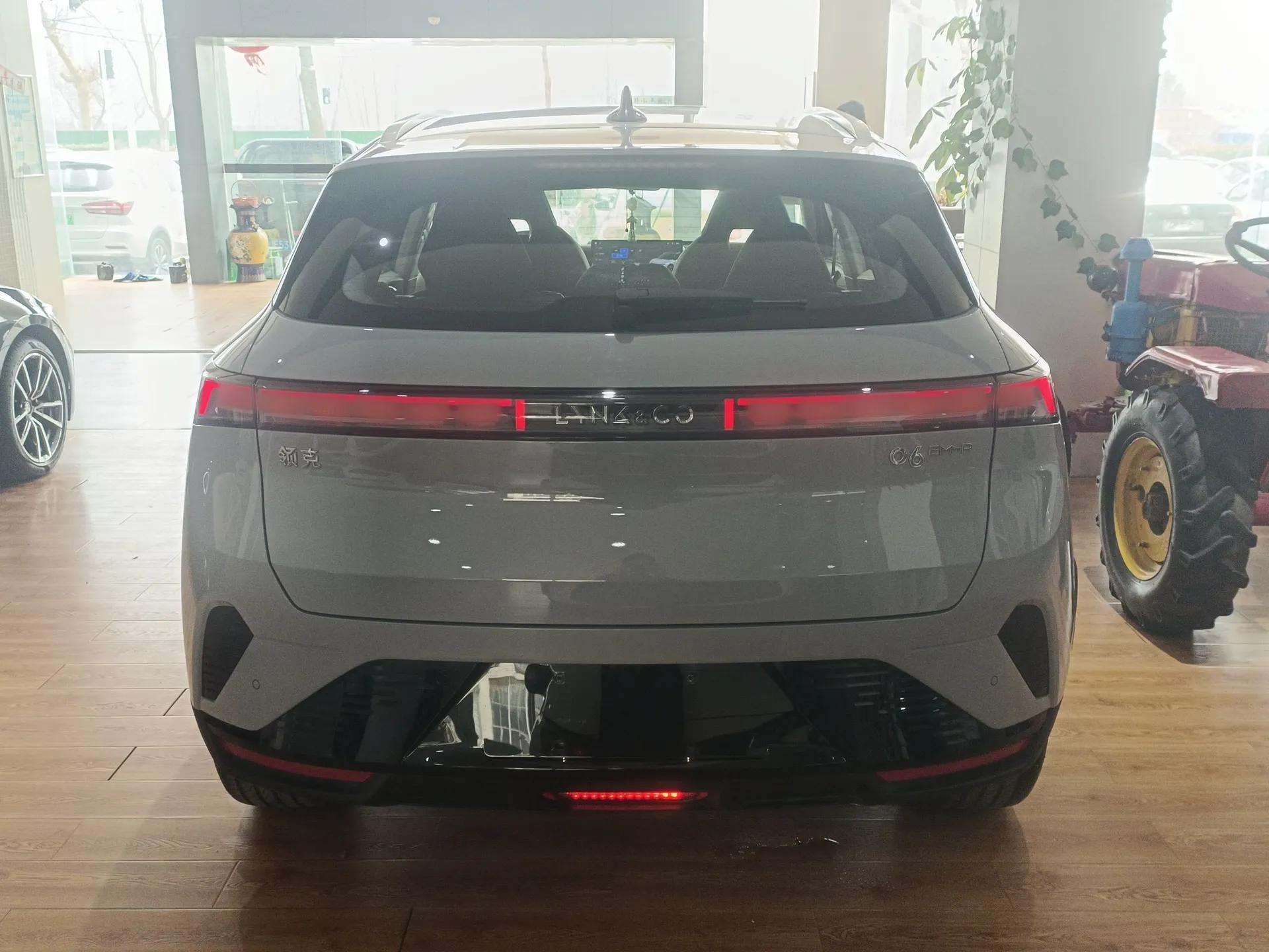 Lynk & Co 06 EM-P 2023 EM-P 56 Standard Range Pro — миниатюра 3