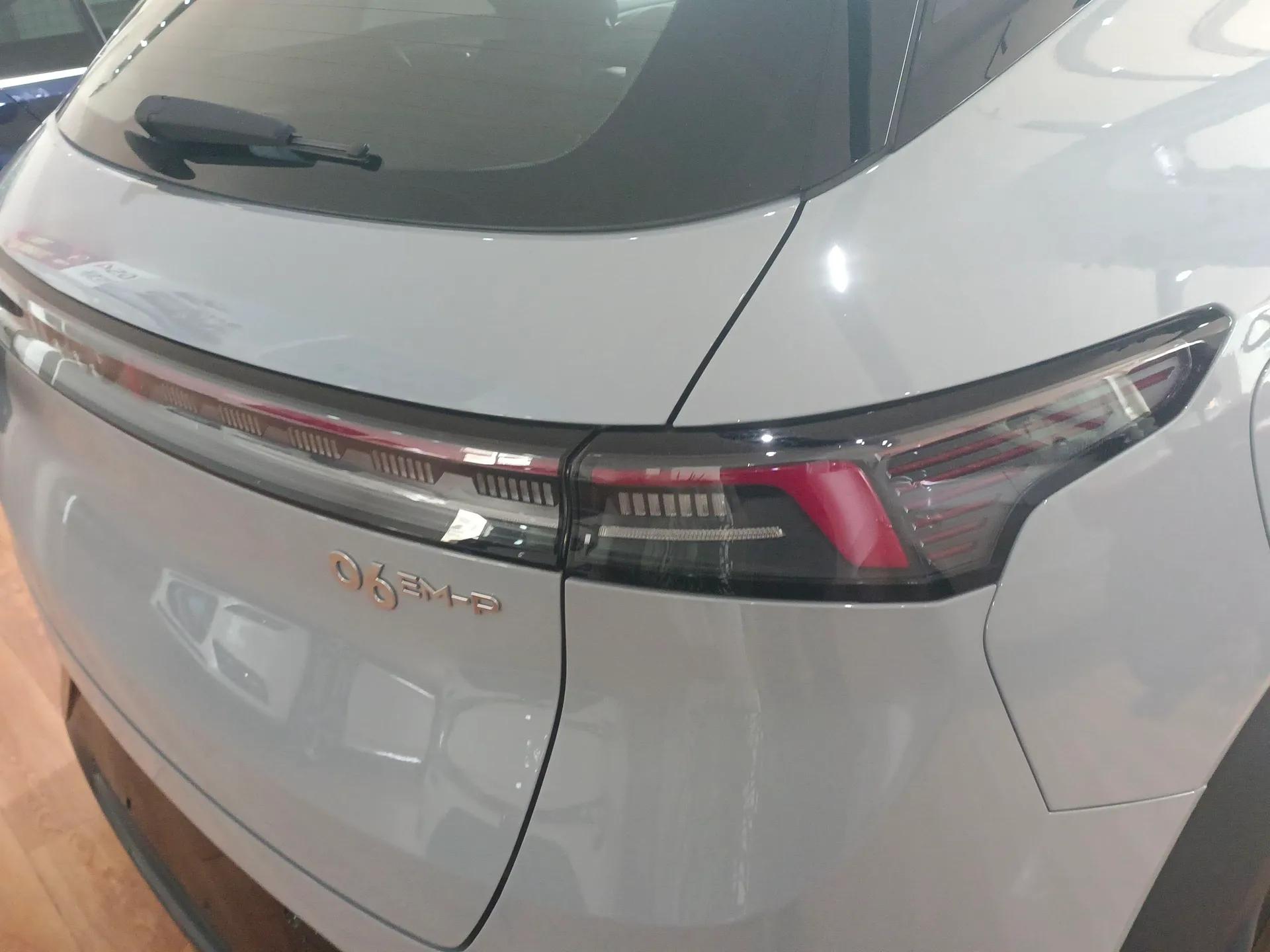 Lynk & Co 06 EM-P 2023 EM-P 56 Standard Range Pro — миниатюра 8