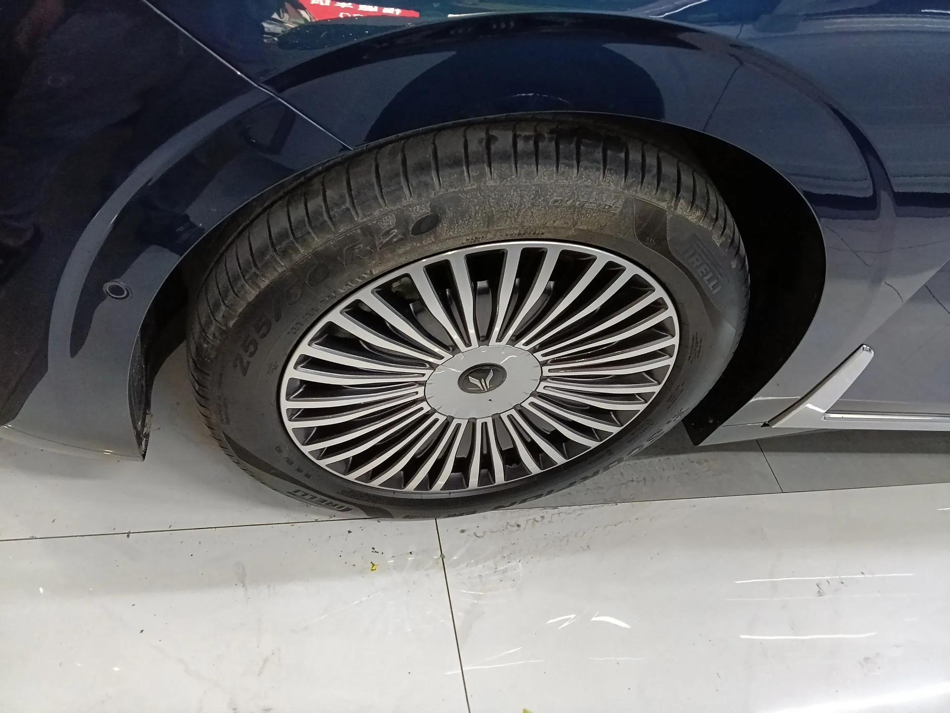 VOYAH Dream 2025 PHEV Four-Wheel-Drive Flagship Kunpeng Edition — миниатюра 9