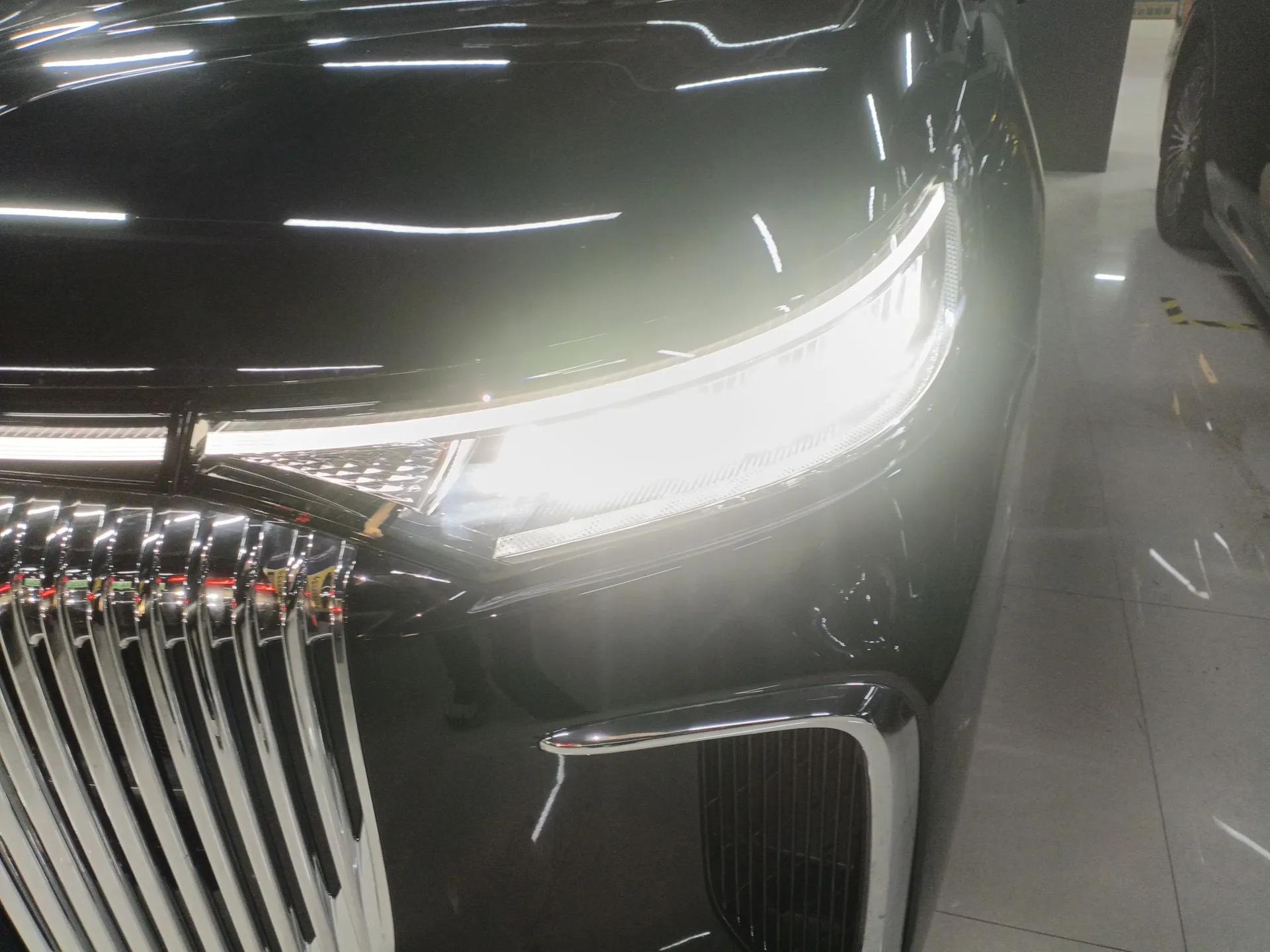 VOYAH Dream 2025 PHEV Four-Wheel-Drive Flagship Kunpeng Edition — миниатюра 2