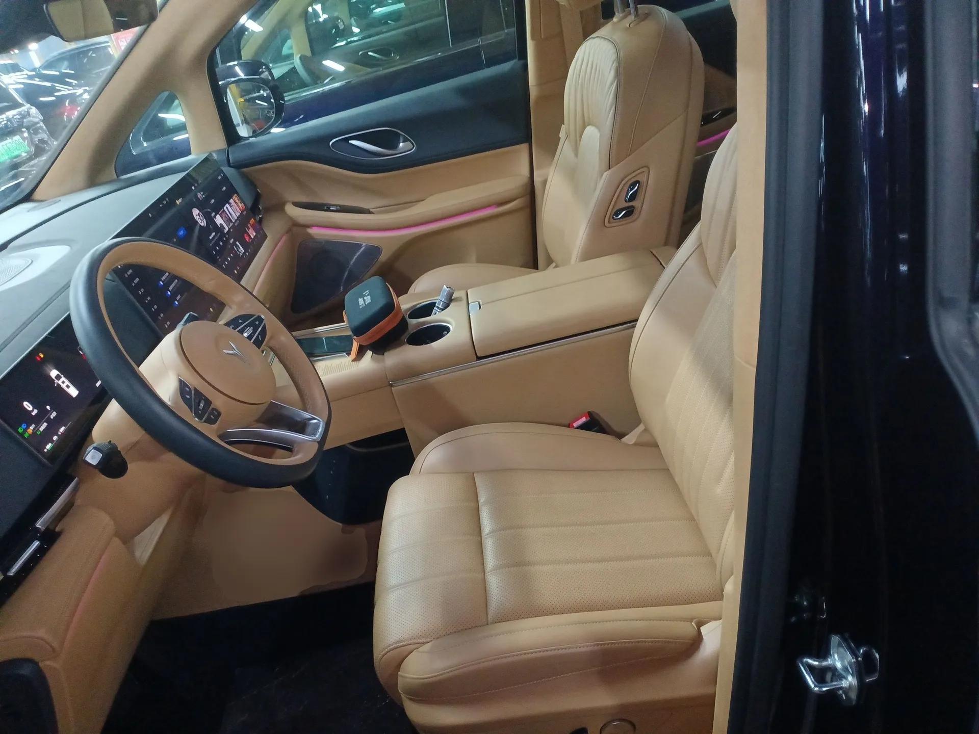 VOYAH Dream 2025 PHEV Four-Wheel-Drive Flagship Kunpeng Edition — миниатюра 16