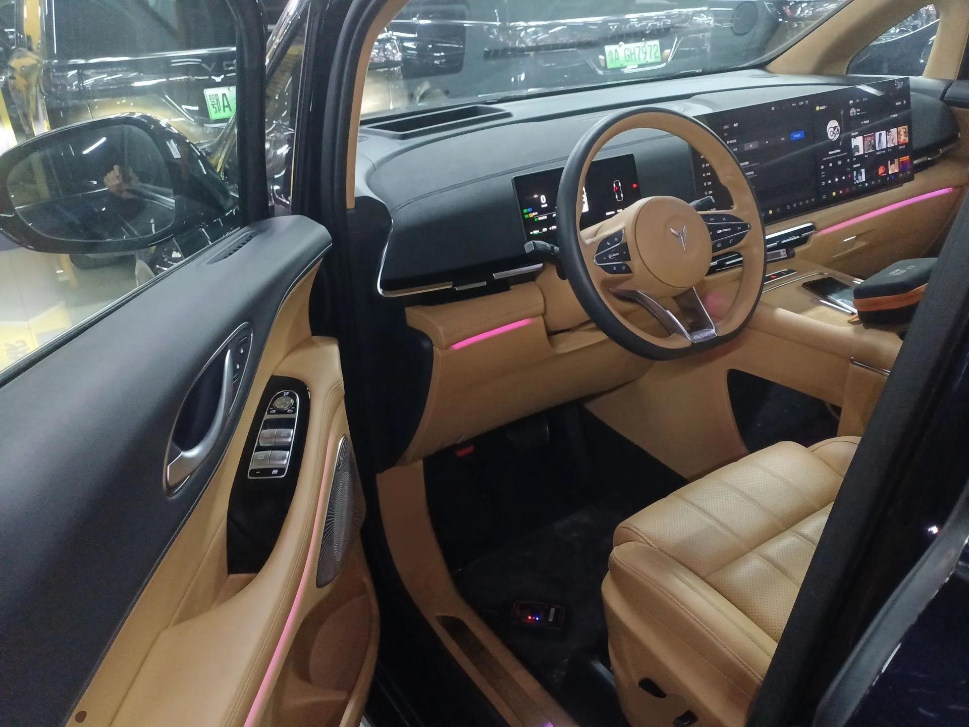 VOYAH Dream 2025 PHEV Four-Wheel-Drive Flagship Kunpeng Edition — миниатюра 21