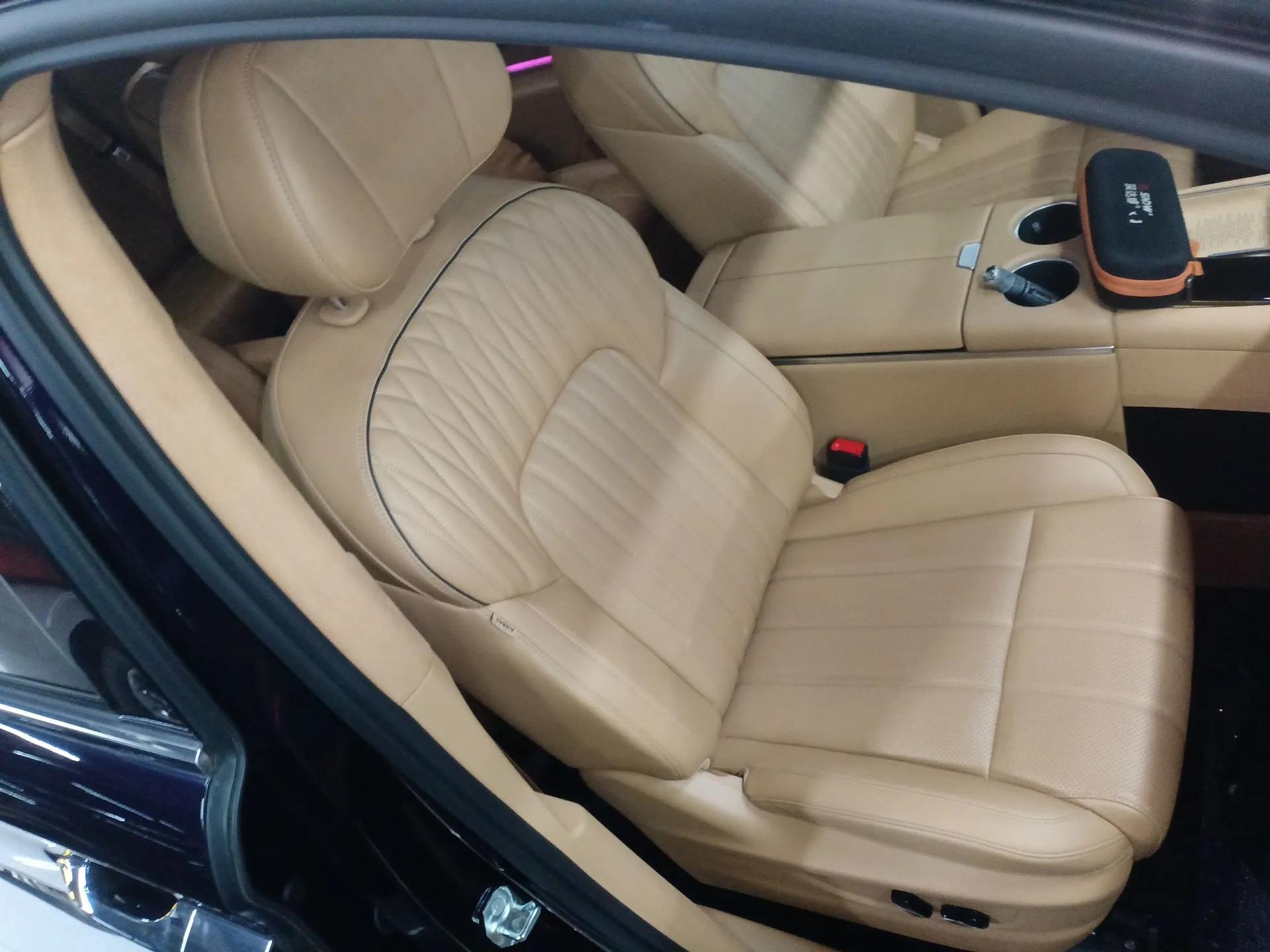 VOYAH Dream 2025 PHEV Four-Wheel-Drive Flagship Kunpeng Edition — миниатюра 23