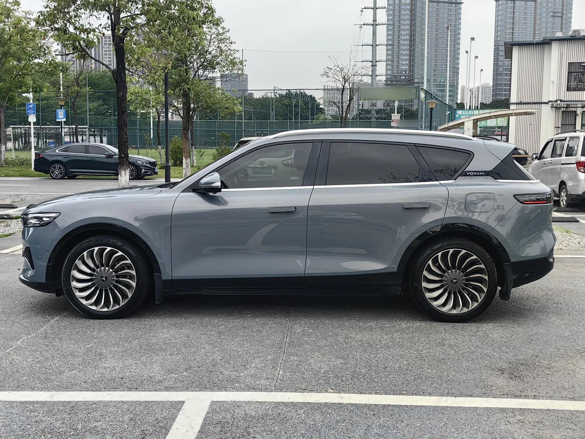 VOYAH FREE 2021 Four-Wheel Drive Standard Range-Extended Exclusive Luxury Package — миниатюра 3