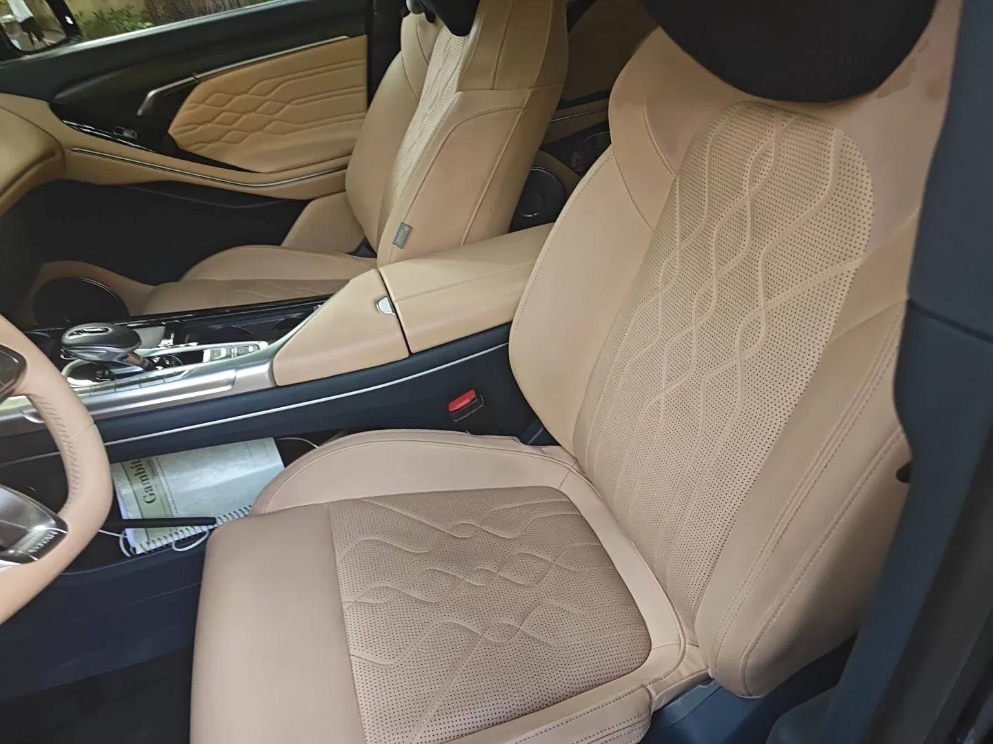 VOYAH FREE 2021 Four-Wheel Drive Standard Range-Extended Exclusive Luxury Package — миниатюра 14