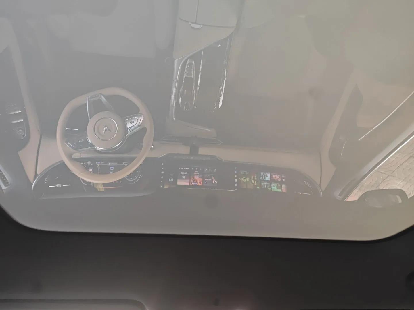 VOYAH FREE 2021 Four-Wheel Drive Standard Range-Extended Exclusive Luxury Package — миниатюра 15