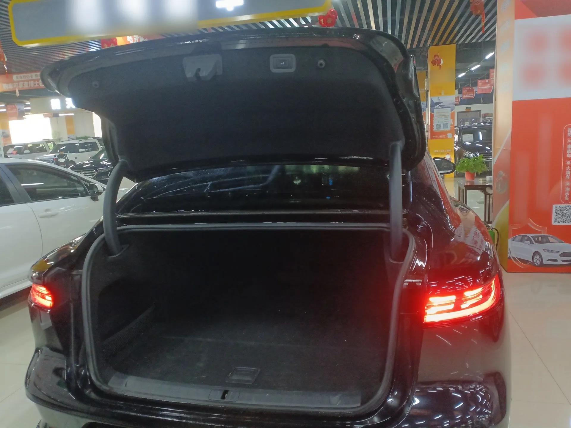 VOYAH PASSION 2024 PHEV Four-Wheel Drive Ultra-Long Range Flagship Model — миниатюра 22