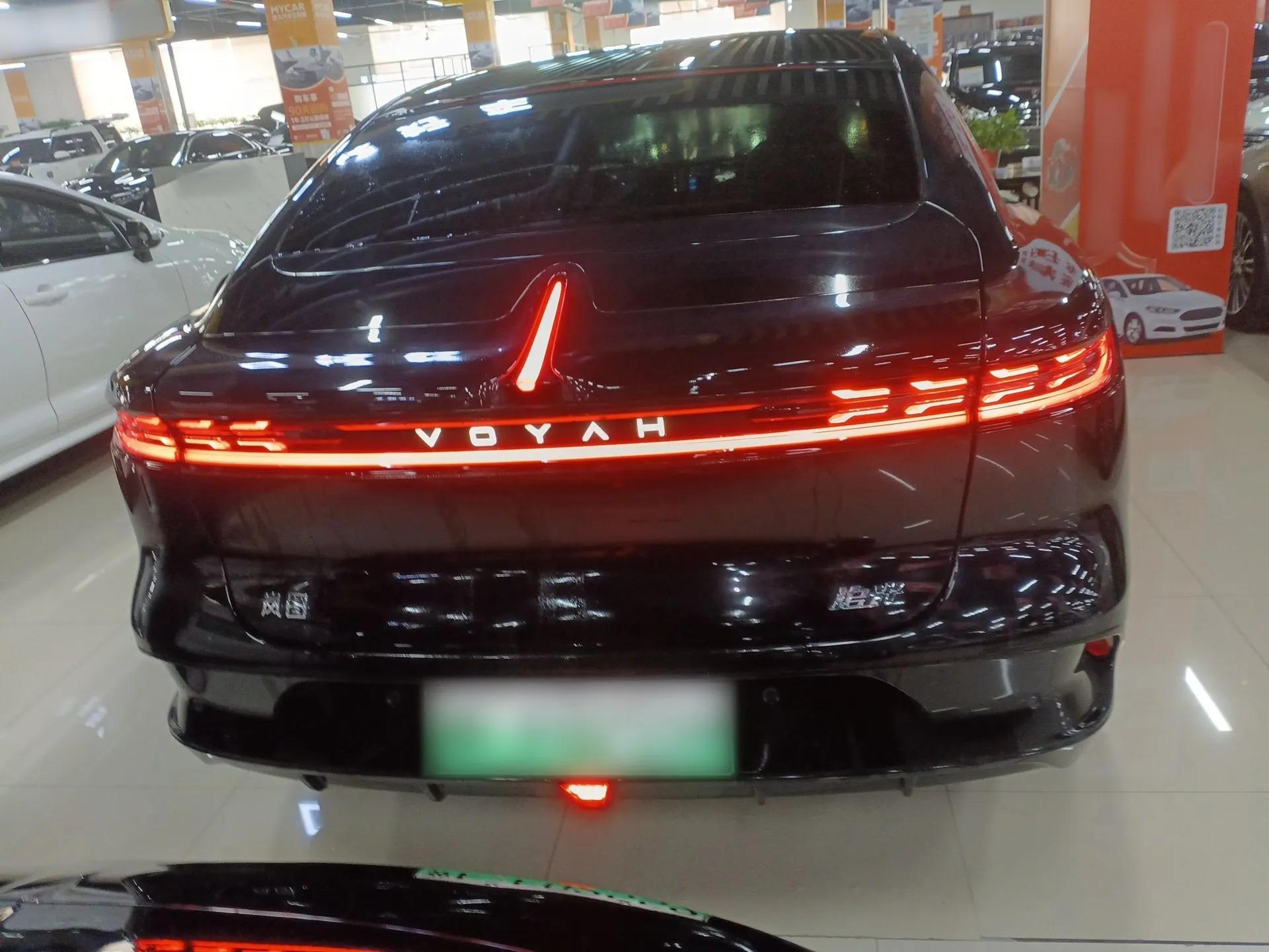 VOYAH PASSION 2024 PHEV Four-Wheel Drive Ultra-Long Range Flagship Model — миниатюра 5