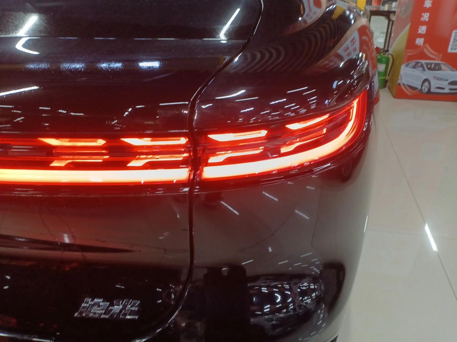 VOYAH PASSION 2024 PHEV Four-Wheel Drive Ultra-Long Range Flagship Model — миниатюра 7