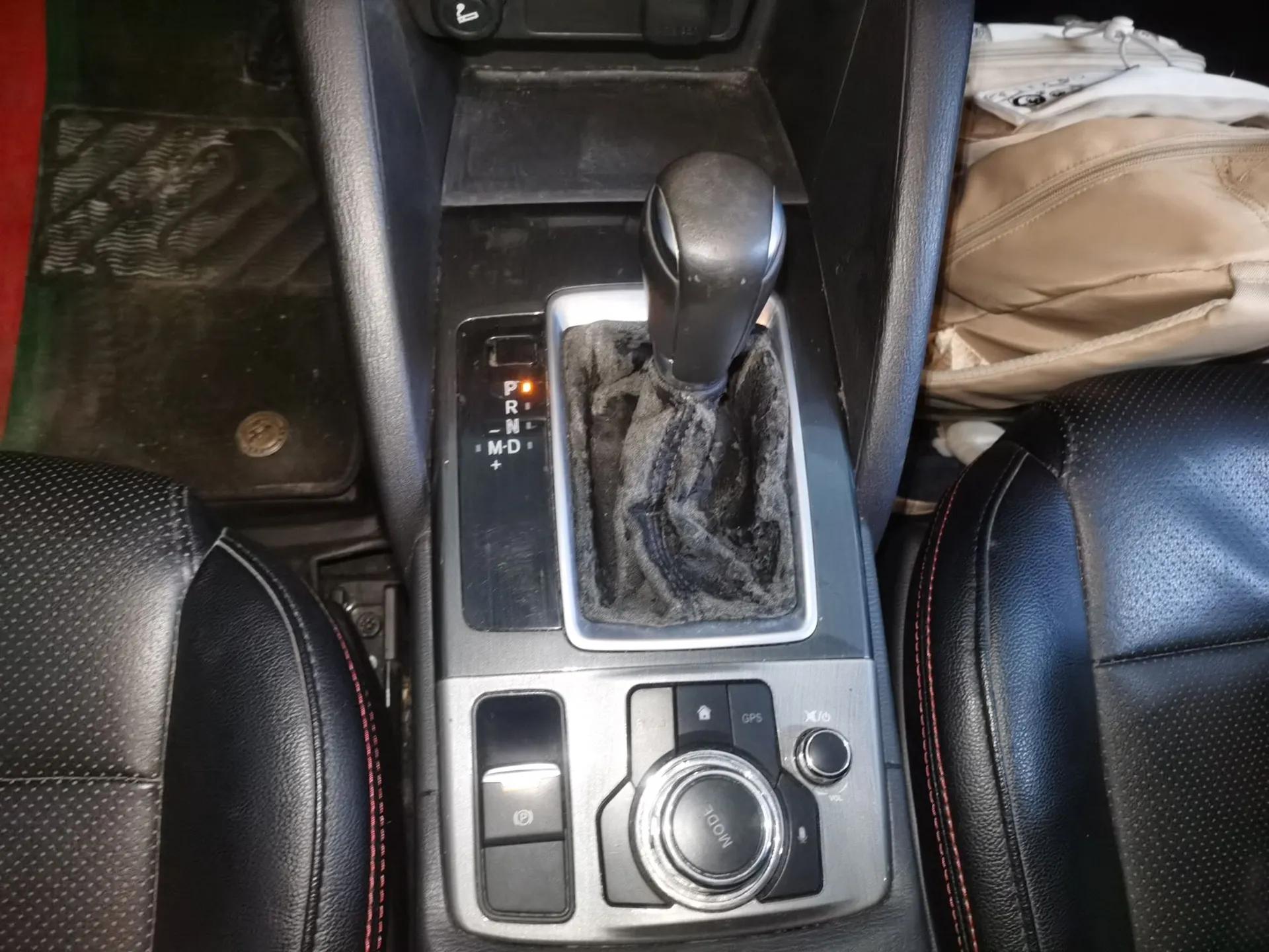 Mazda CX-5 2015 2.0L Automatic Two-Wheel Drive Urban Version — миниатюра 17