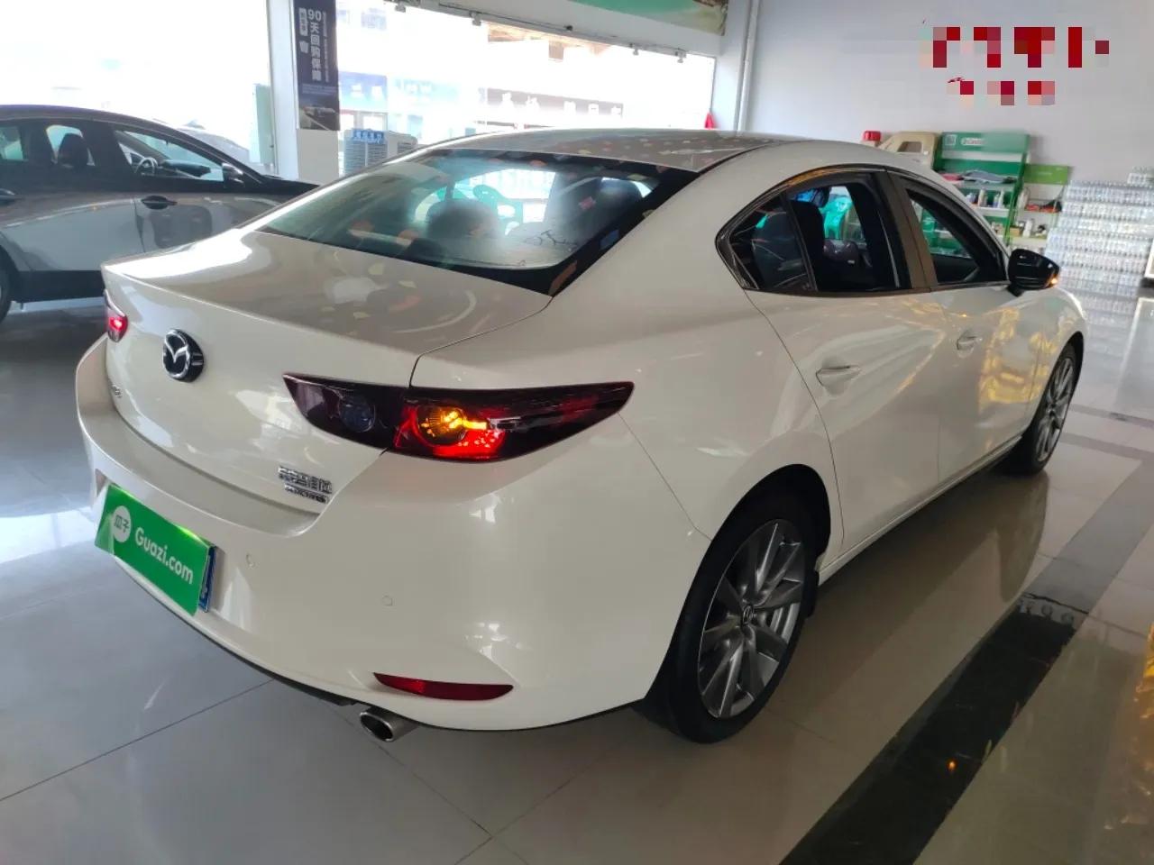 Mazda 3 Axela 2023 2.0L Automatic ZhiXuan Edition — миниатюра 6