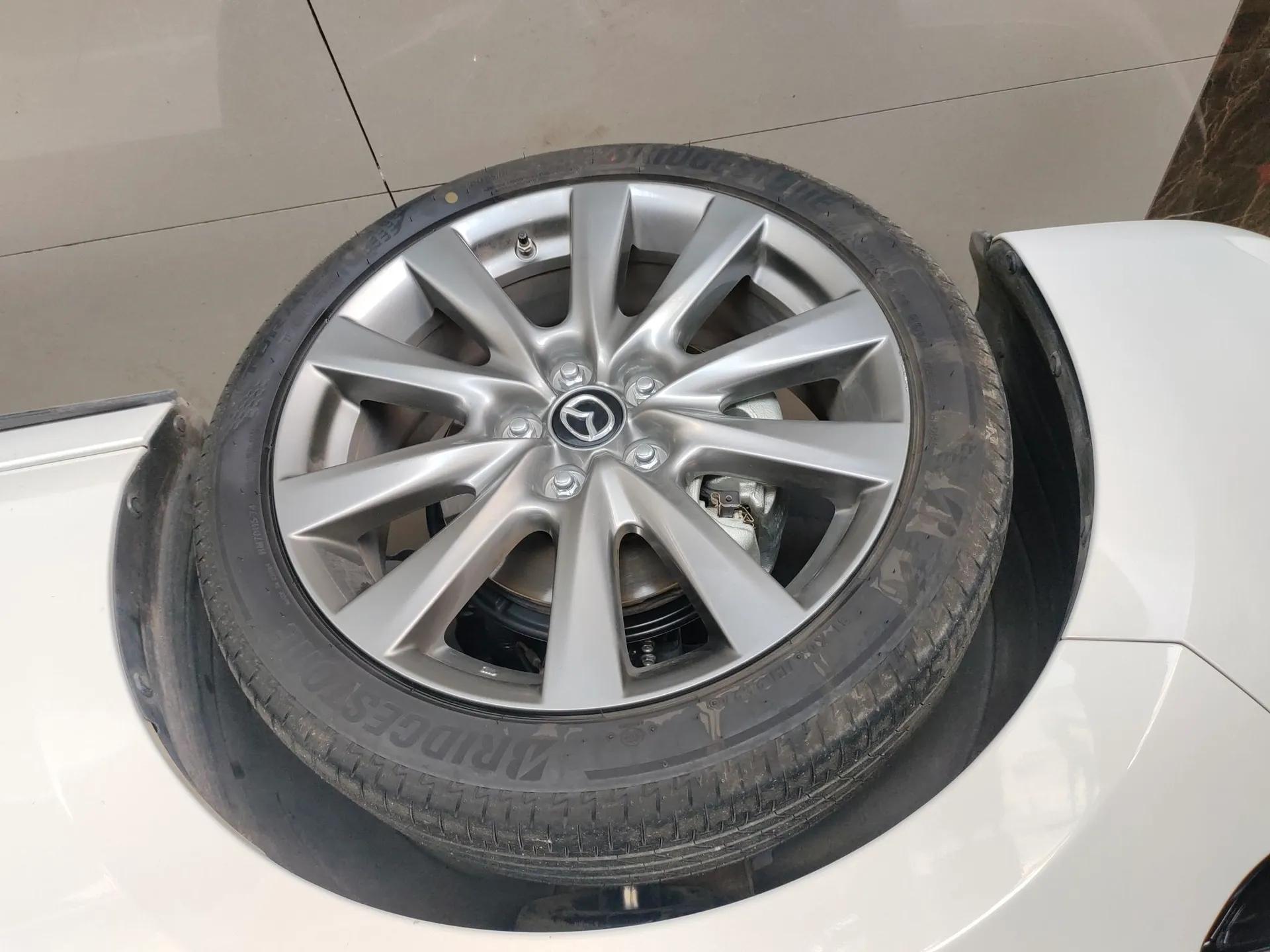 Mazda 3 Axela 2023 2.0L Automatic ZhiXuan Edition — миниатюра 8