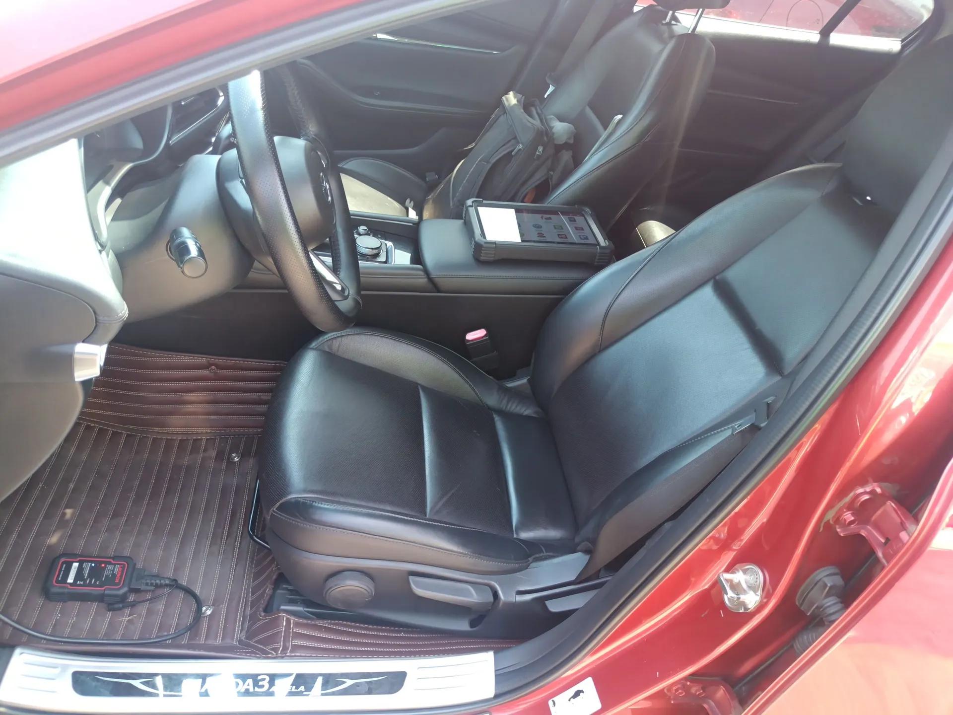 Mazda 3 Axela 2020 2.0L Automatic Zhiya Edition — миниатюра 17