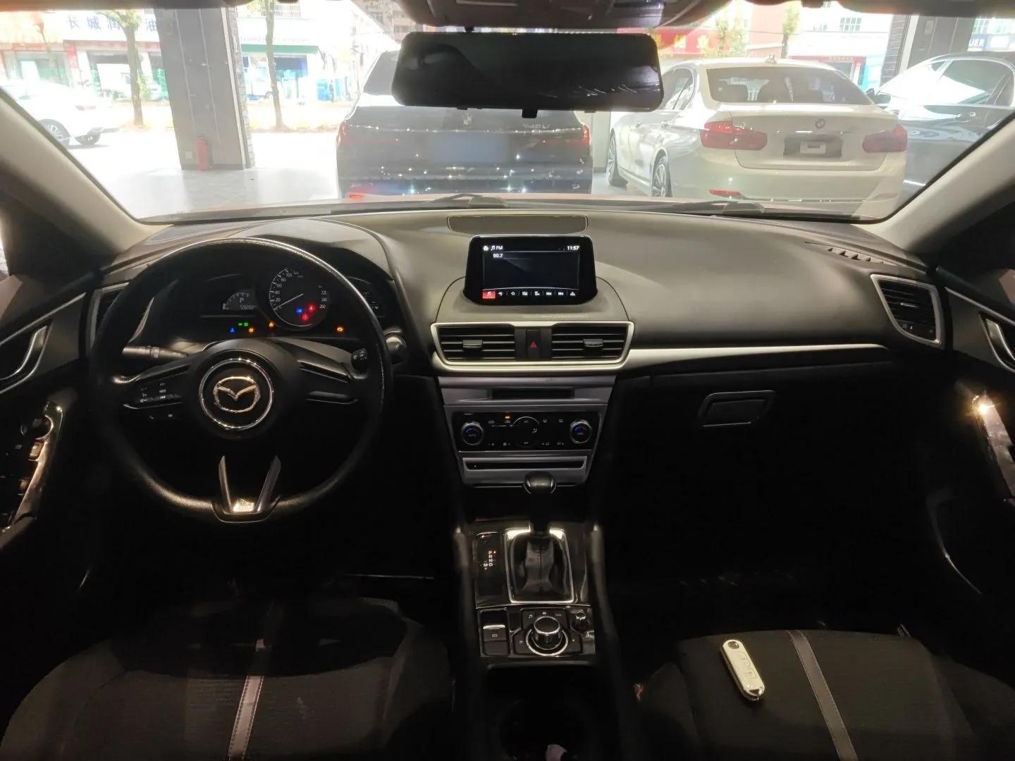 Mazda 3 Axela 2019 Cloud-Controlled Sedan 1.5L Automatic Luxury Model China VI Standard — миниатюра 12