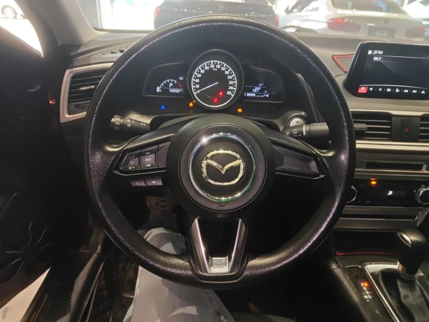 Mazda 3 Axela 2019 Cloud-Controlled Sedan 1.5L Automatic Luxury Model China VI Standard — миниатюра 13