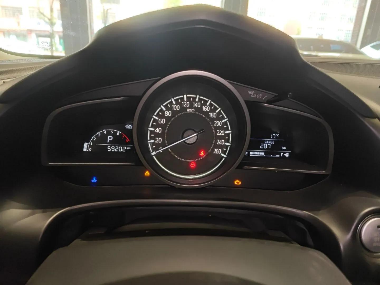 Mazda 3 Axela 2019 Cloud-Controlled Sedan 1.5L Automatic Luxury Model China VI Standard — миниатюра 14