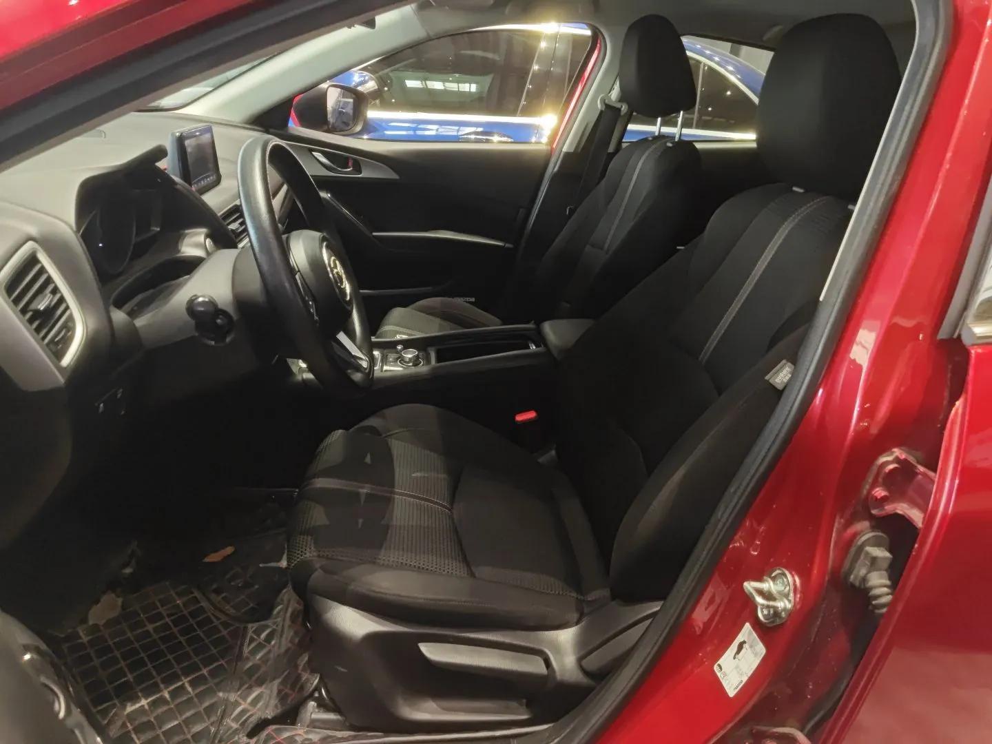 Mazda 3 Axela 2019 Cloud-Controlled Sedan 1.5L Automatic Luxury Model China VI Standard — миниатюра 17