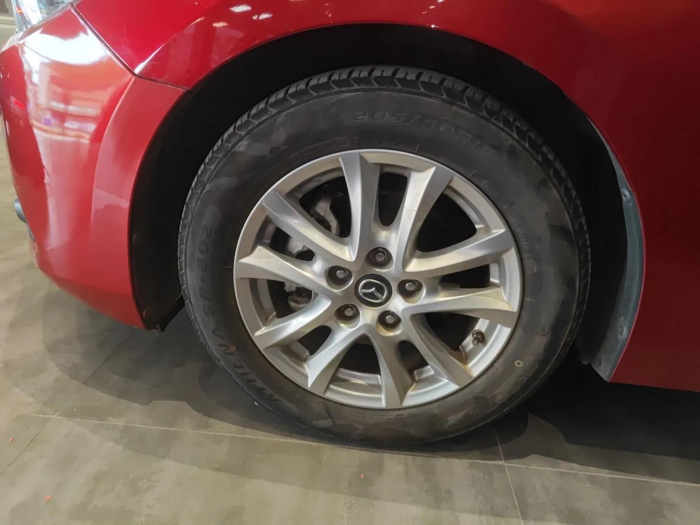 Mazda 3 Axela 2019 Cloud-Controlled Sedan 1.5L Automatic Luxury Model China VI Standard — миниатюра 9
