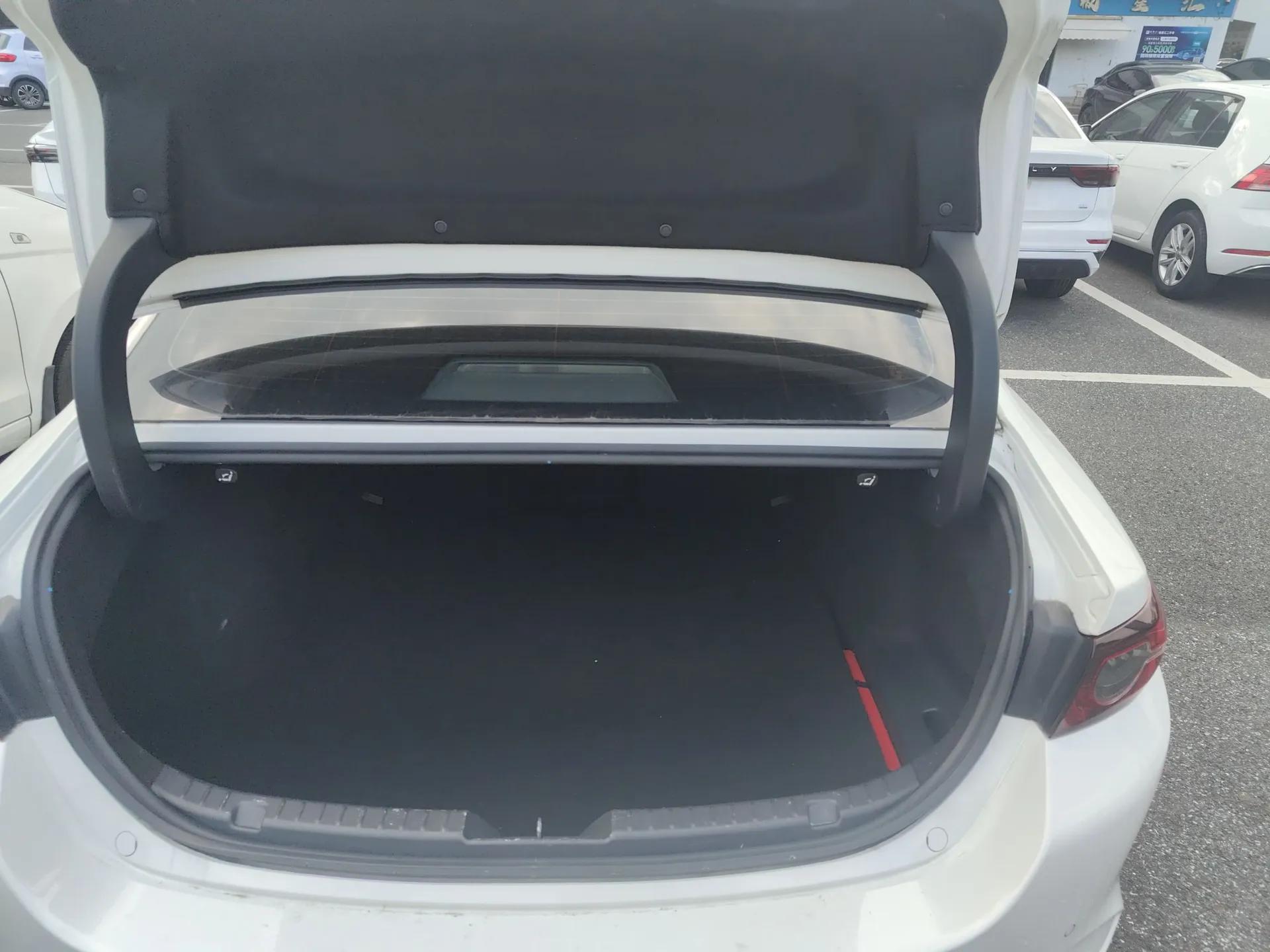 Mazda 3 Axela 2020 1.5L Automatic Zhiyue Sunroof Version — миниатюра 22