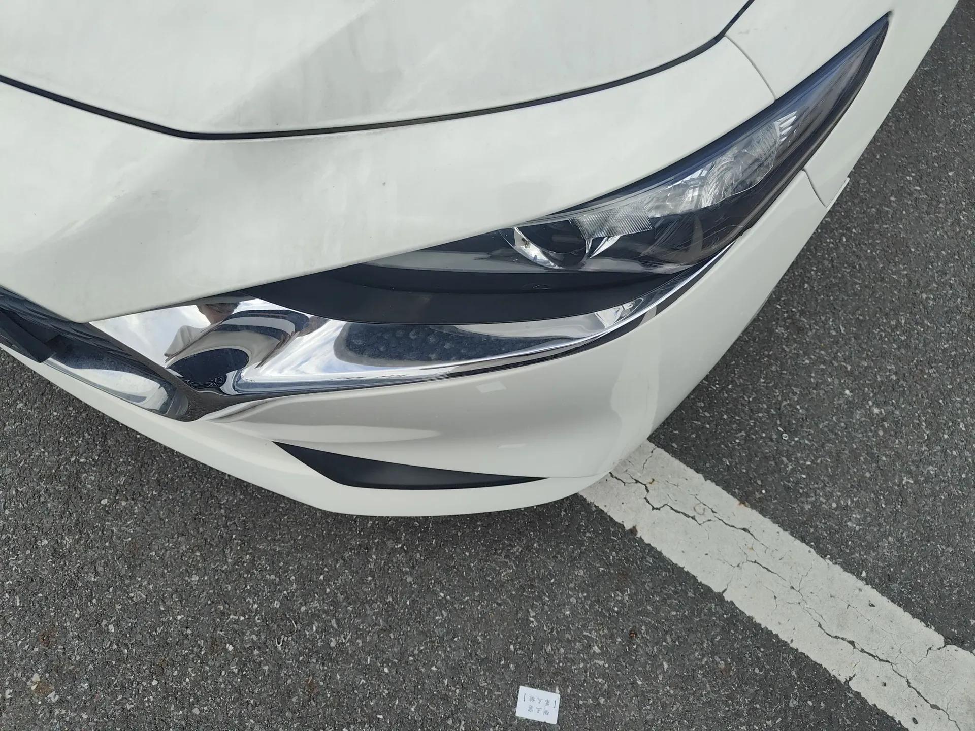 Mazda 3 Axela 2020 1.5L Automatic Zhiyue Sunroof Version — миниатюра 9