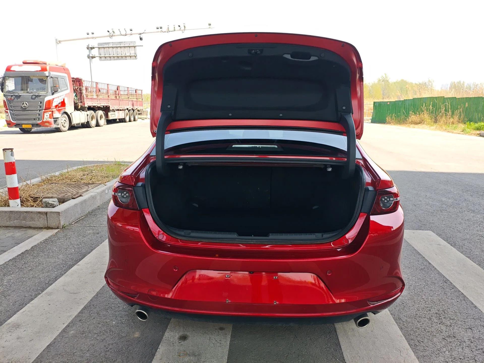 Mazda 3 Axela 2020 1.5L Automatic Zhiyue Sunroof Version — миниатюра 22