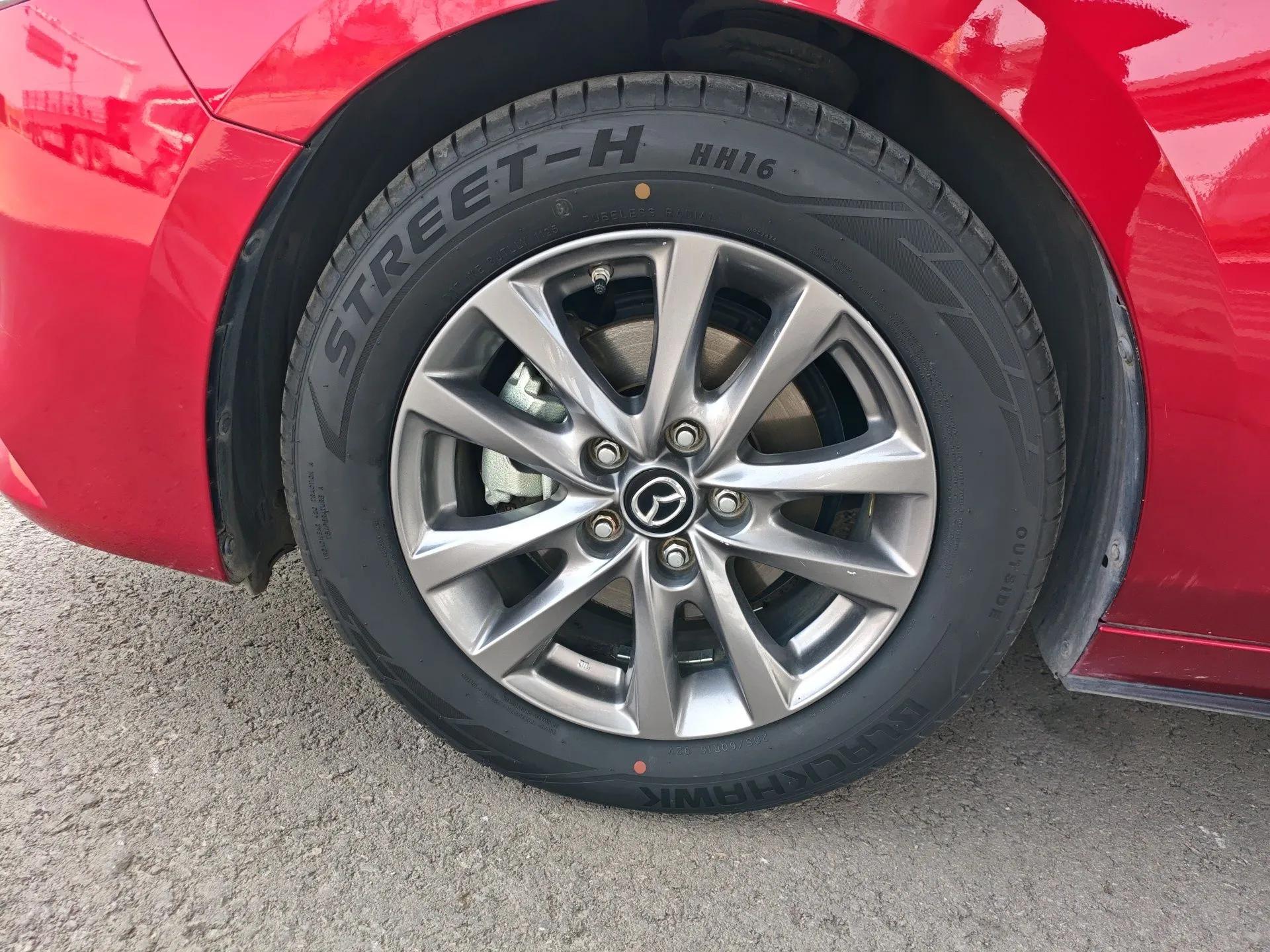 Mazda 3 Axela 2020 1.5L Automatic Zhiyue Sunroof Version — миниатюра 8