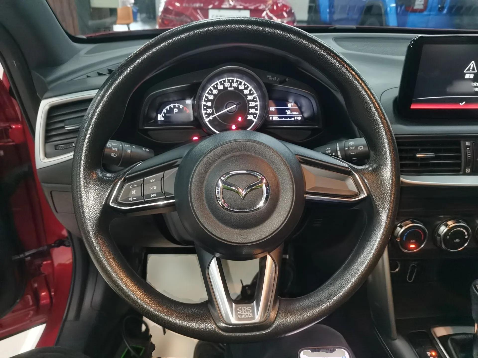 Mazda CX-4 2018 2.0L Automatic Two-Wheel Drive Blue Sky Dynamic Version China VI Standard — миниатюра 13