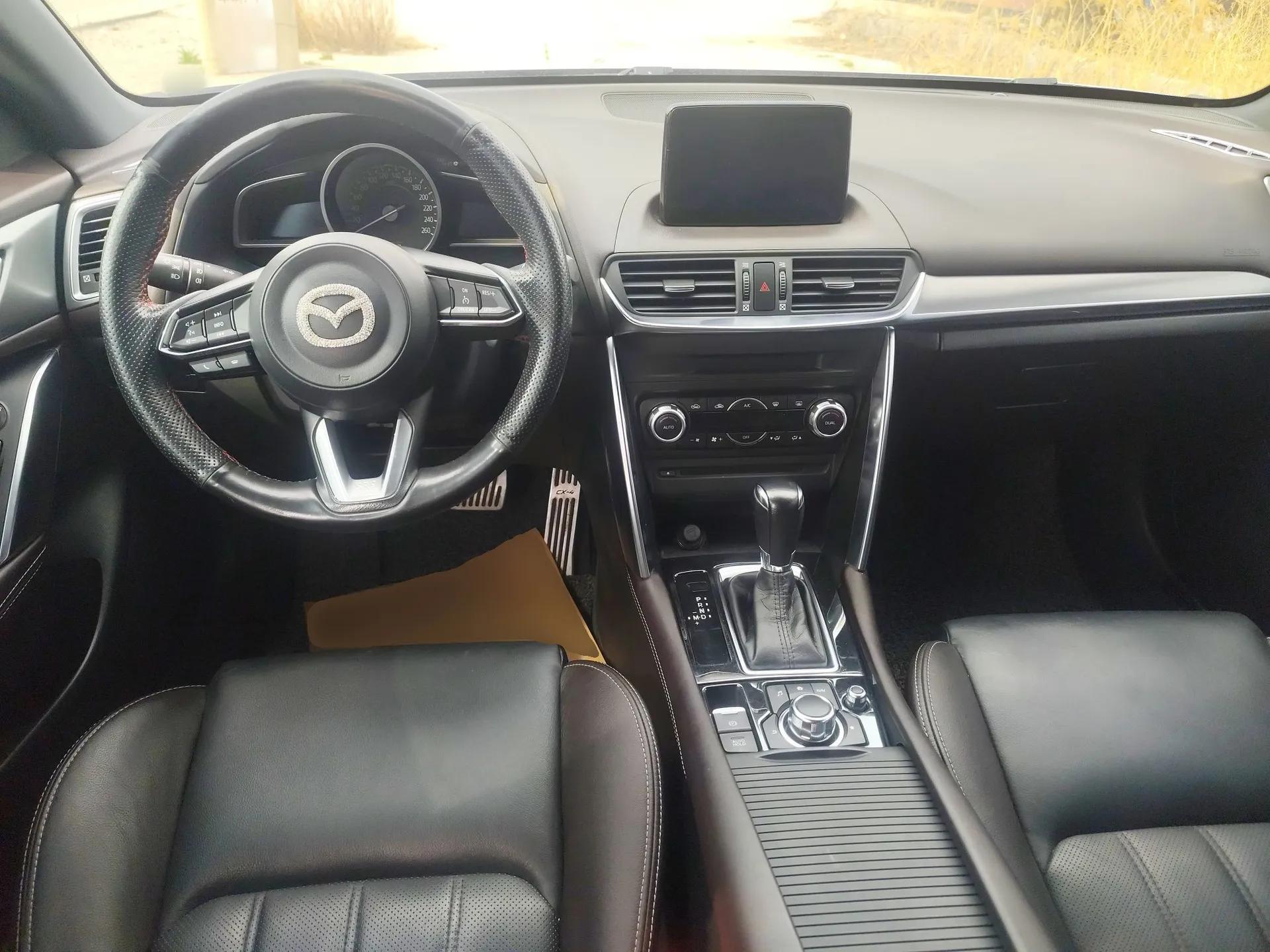 Mazda CX-4 2018 2.0L Automatic Two-Wheel Drive Blue Sky Luxury Edition — миниатюра 13