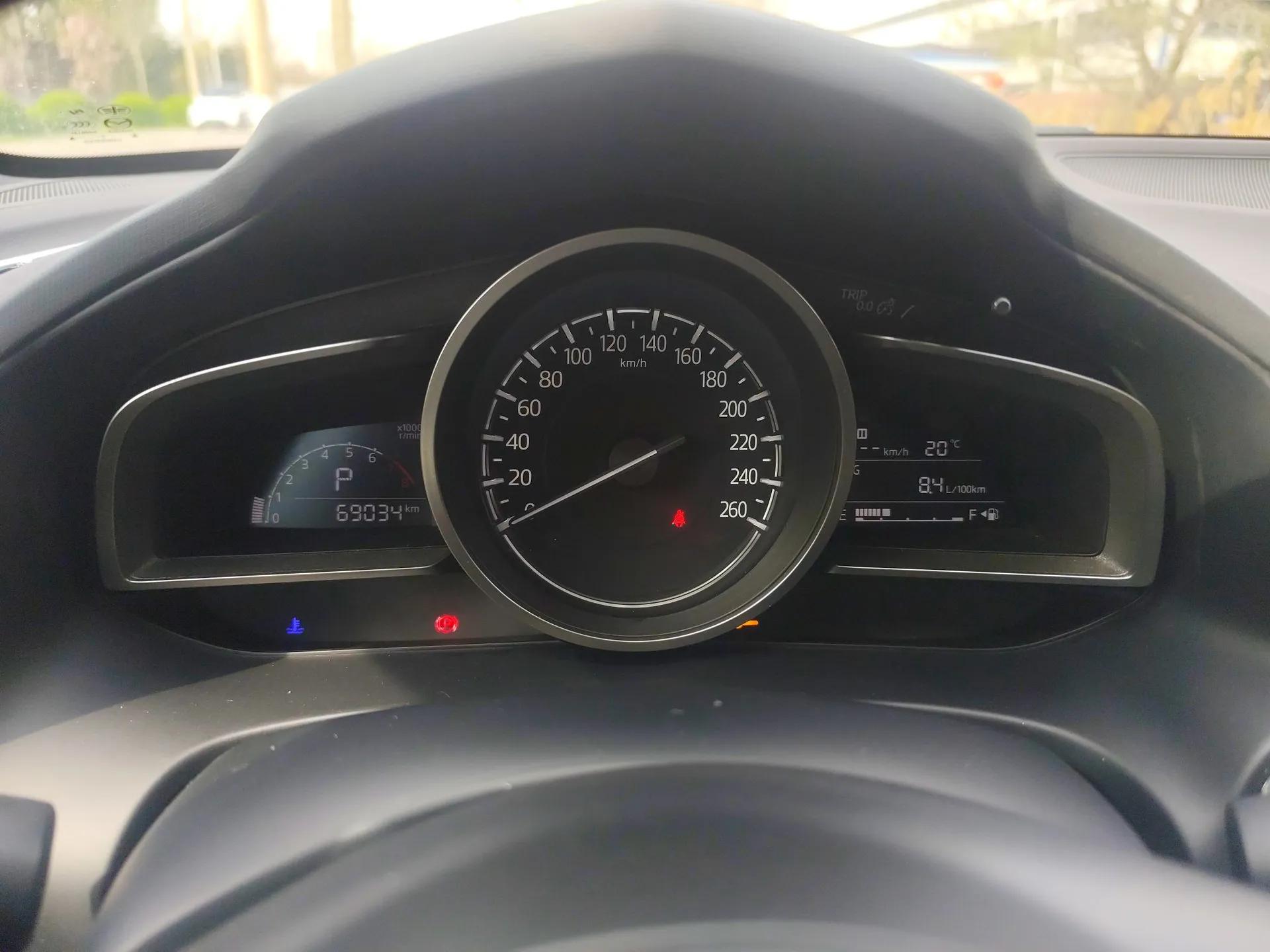 Mazda CX-4 2018 2.0L Automatic Two-Wheel Drive Blue Sky Luxury Edition — миниатюра 15