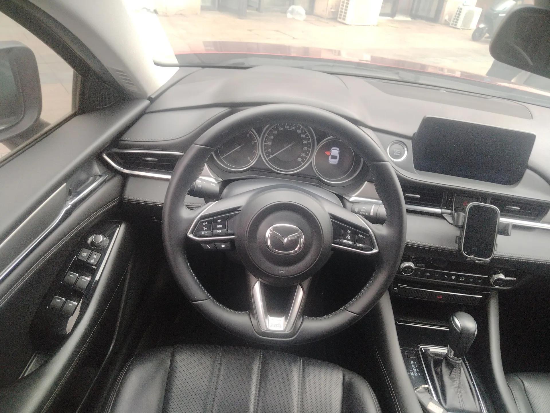 Mazda Atenza 2020 2.0L Blue Sky Luxury Edition — миниатюра 13