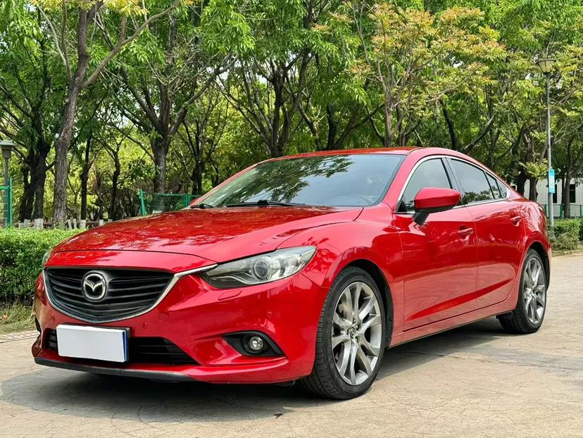 Mazda Atenza 2015 2.5L Blue Sky Prestige Edition — миниатюра 1
