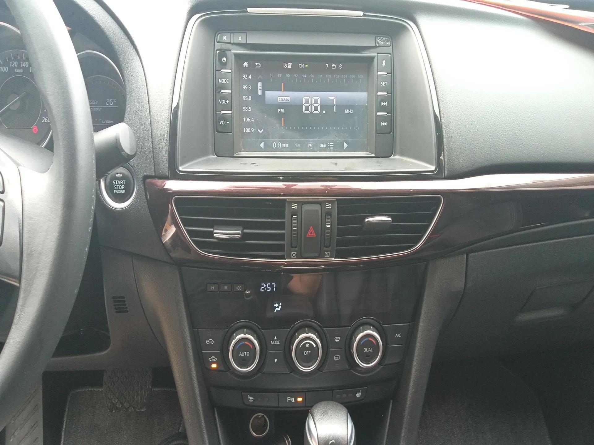 Mazda Atenza 2015 2.5L Blue Sky Prestige Edition — миниатюра 16