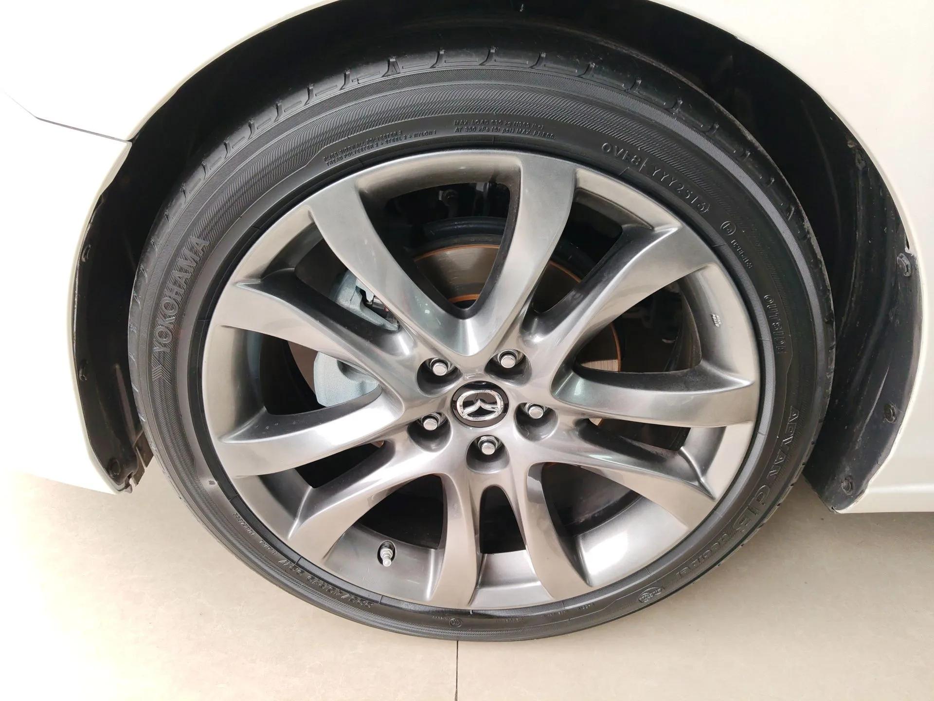 Mazda Atenza 2017 2.5L Blue Sky Prestige Edition — миниатюра 8