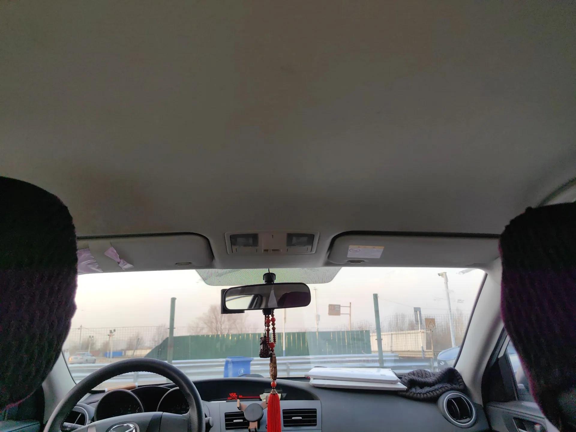 Mazda 3 2015 Sedan 1.6L Manual Comfort Model — миниатюра 15