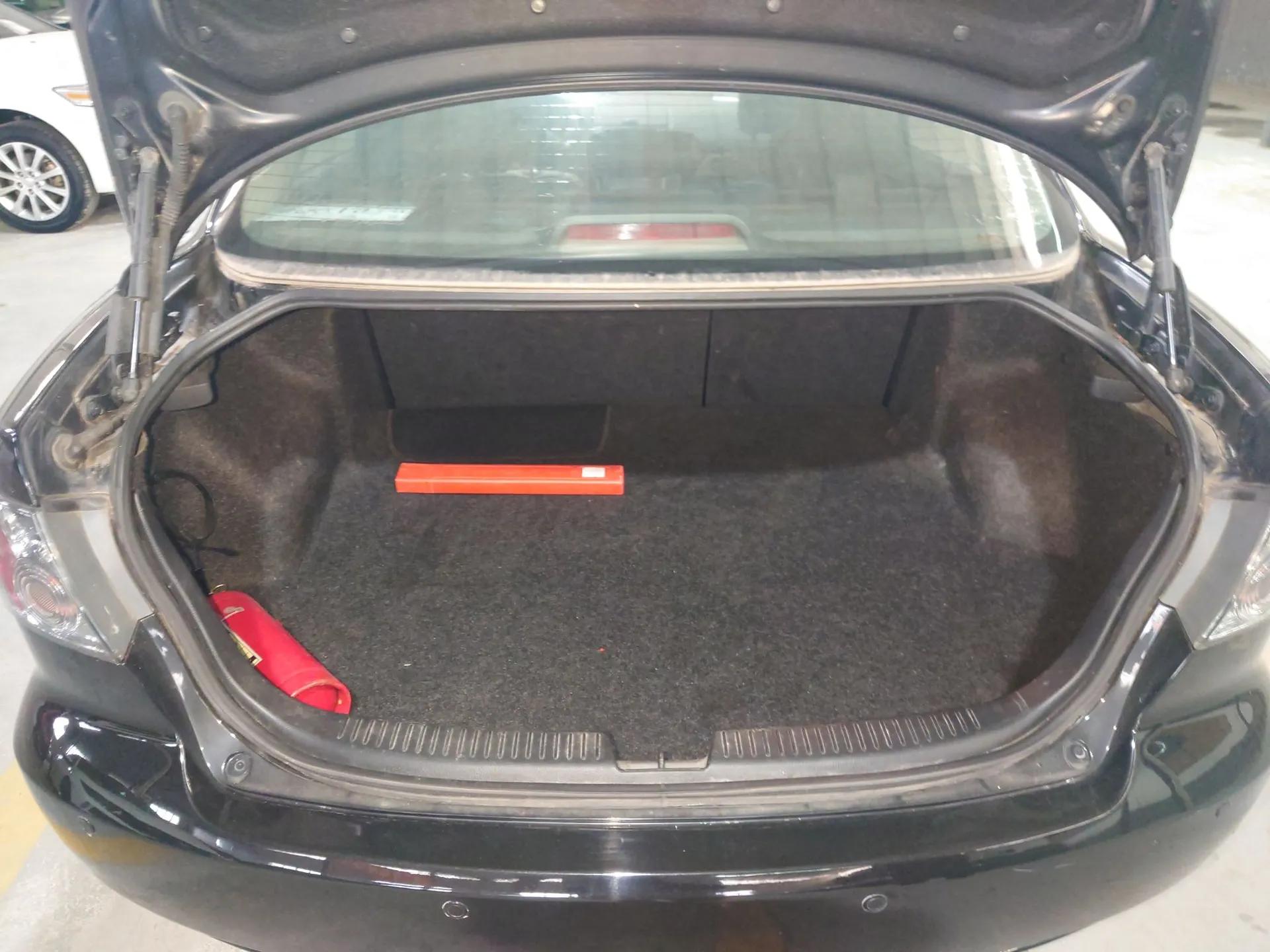 Mazda 6 2015 2.0L Automatic Fashion Edition — миниатюра 22