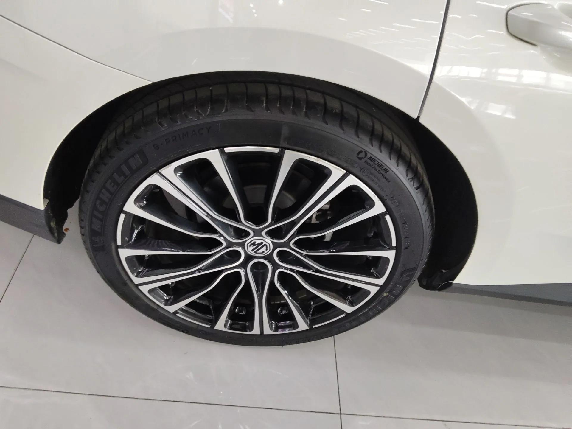 MG 7 2023 1.5T DCT Elegant & Graceful Edition — миниатюра 10